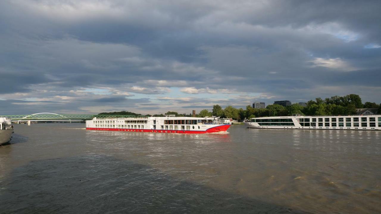 Botel Gracia Bratislava Exterior photo